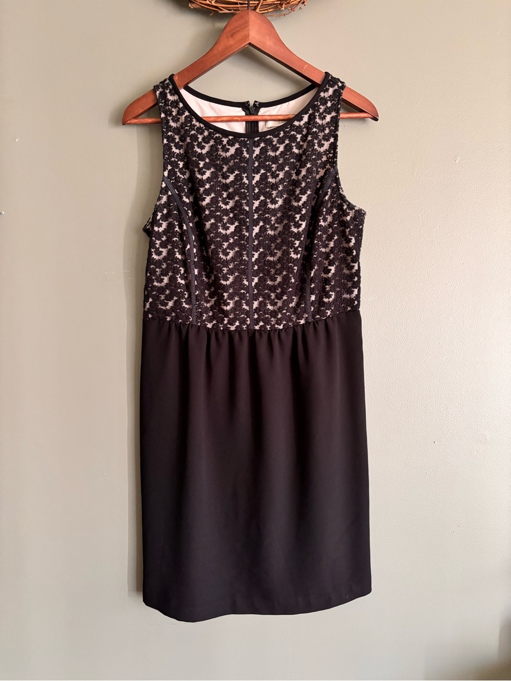 Ann Taylor Loft Black Lace Dress - 6 - Like New